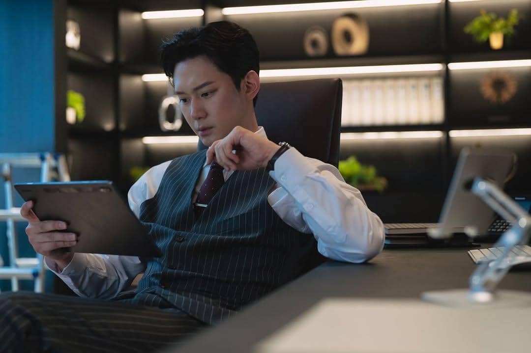 Still cut Bloody Flower