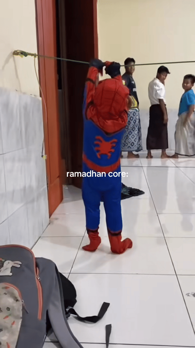 tingkah bocil pas tarawih