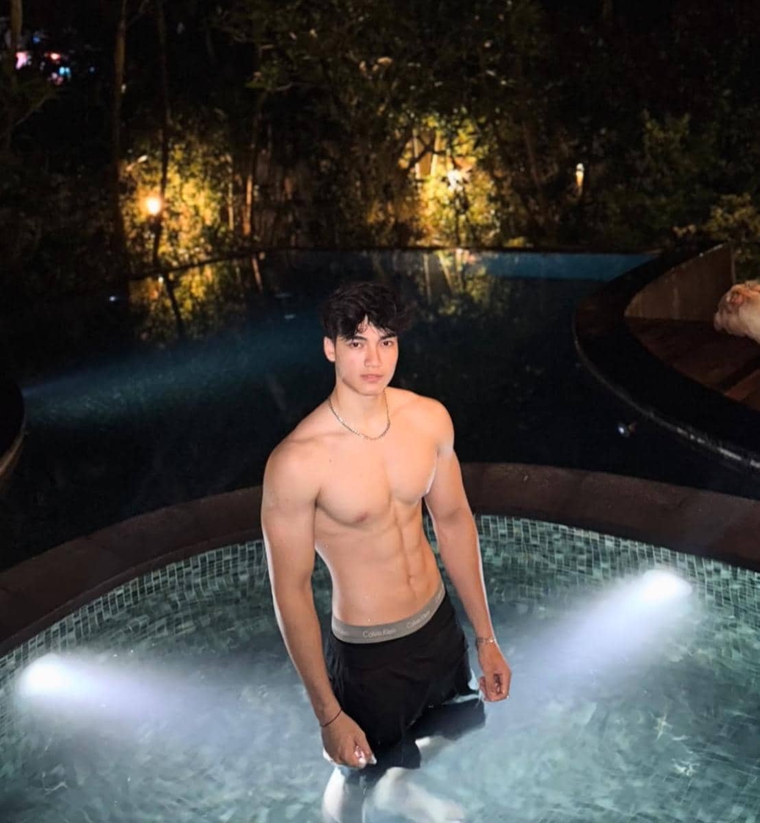 Oliver Roberts asmara gen z