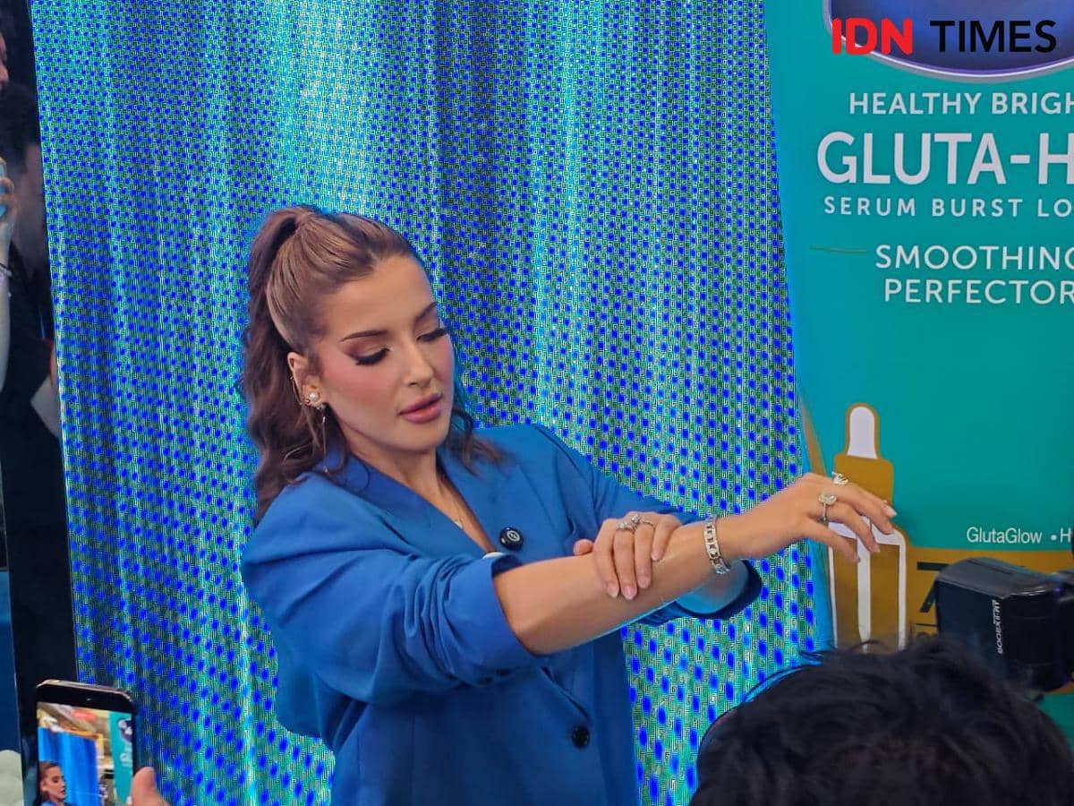 Tasya Farasya di acara Gluta-Hya Hydration Clinic yang berlangsung di Atrium Mall Kota Kasablanka pada Jumat (20/2/2026)