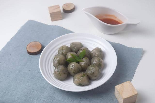 Resep Cilok Gluten Free Isi Telur, Kenyal, Gurih, dan Aman untuk Diet