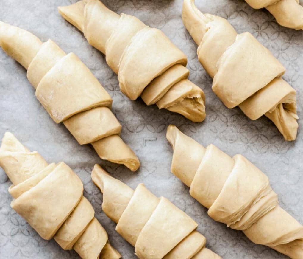 ilustrasi adonan salt bread yang siap dipanggang