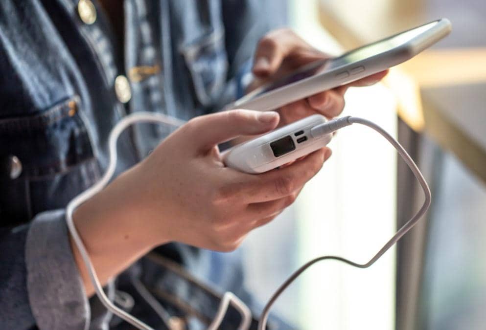 ilustrasi power bank