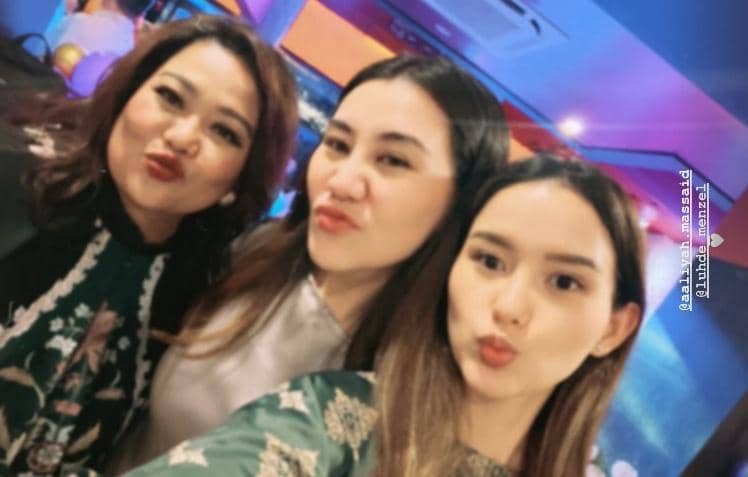 Keluarga di Pesta Ulang Tahun ke-4 Ameena (instagram.com/aaliyah.massaid)