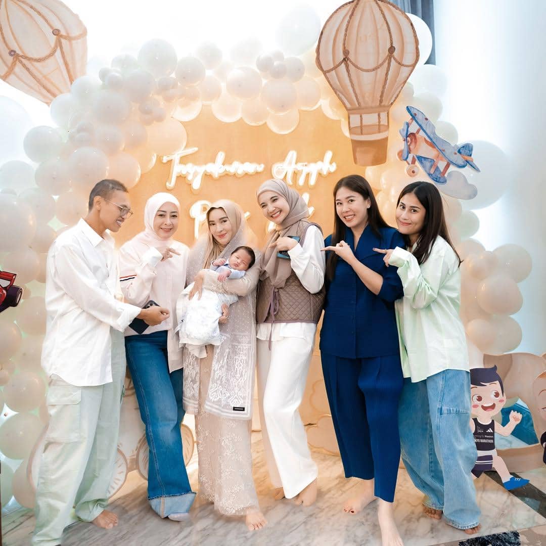 Mix and Match Earth Tone ala Zaskia Sungkar