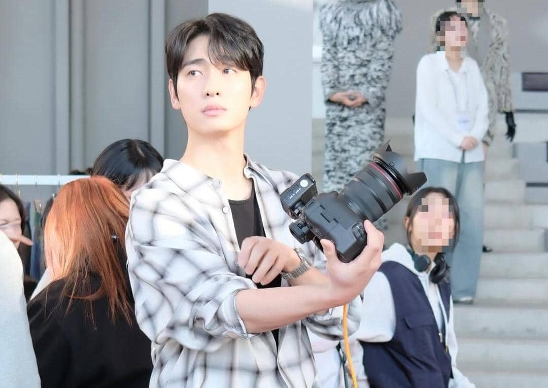 Yoon Park di drama In Your Radiant Season