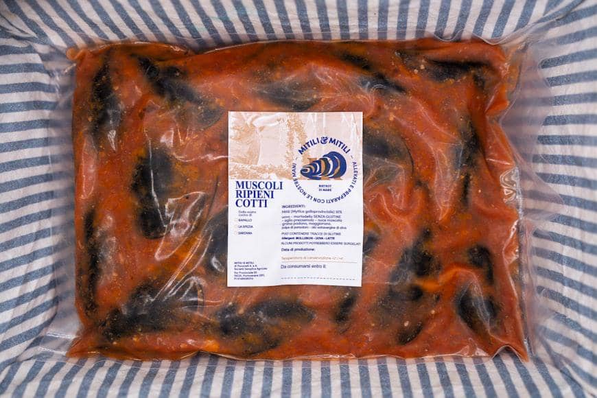 ilustrasi makanan yang dikemas dengan baik