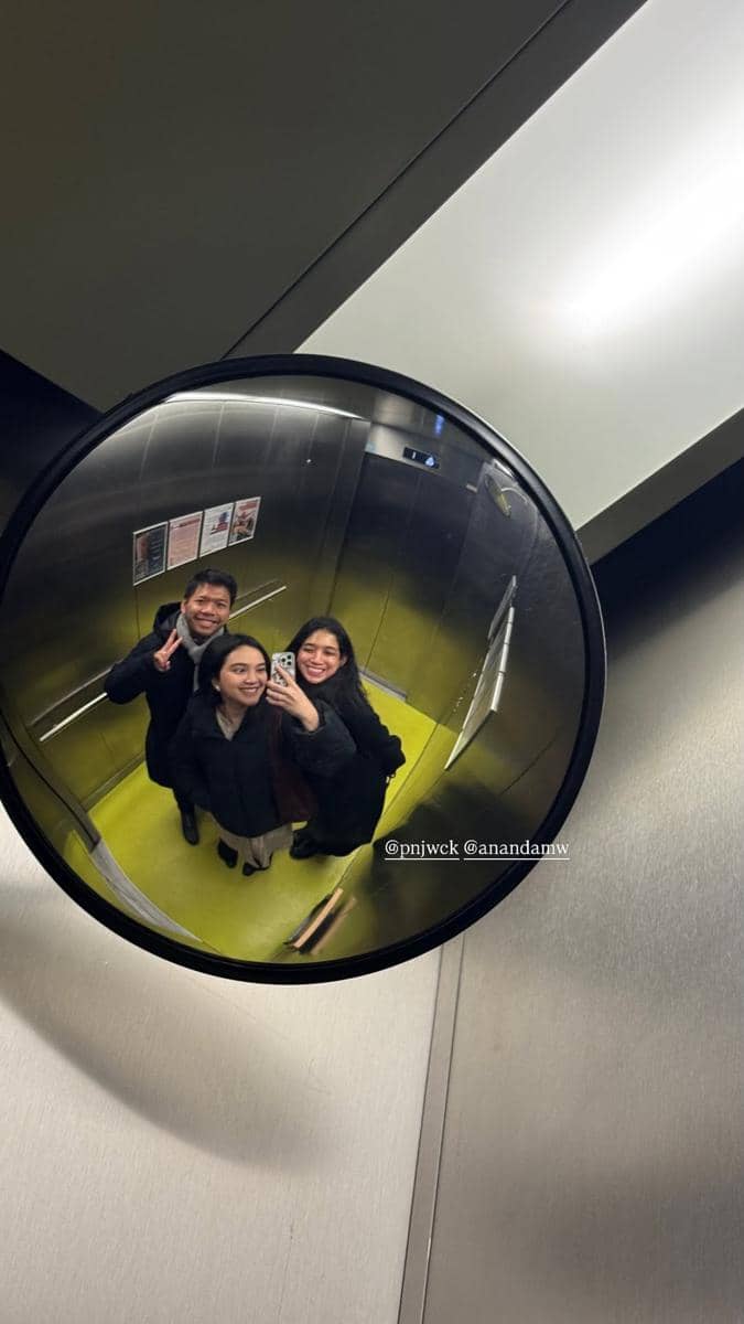 Rachel Amanda saat ambil ijazah S2 di Amsterdam