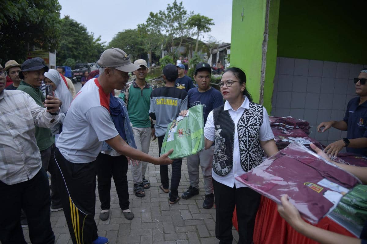 agustina, hari peduli sampah