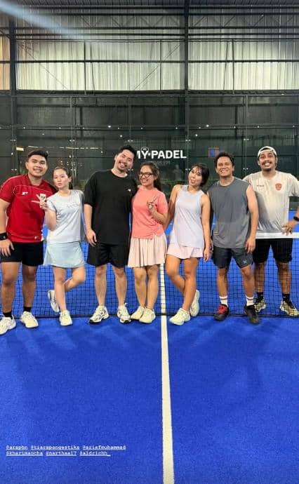 Arief Muhammad main padel