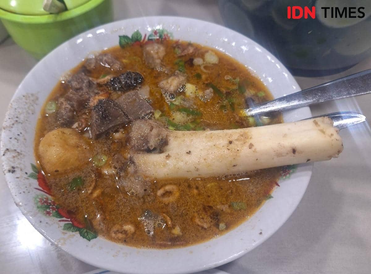 Resep Sop Konro Makassar ala Anak Kos, Tanpa Panci Presto Tetap Empuk! 