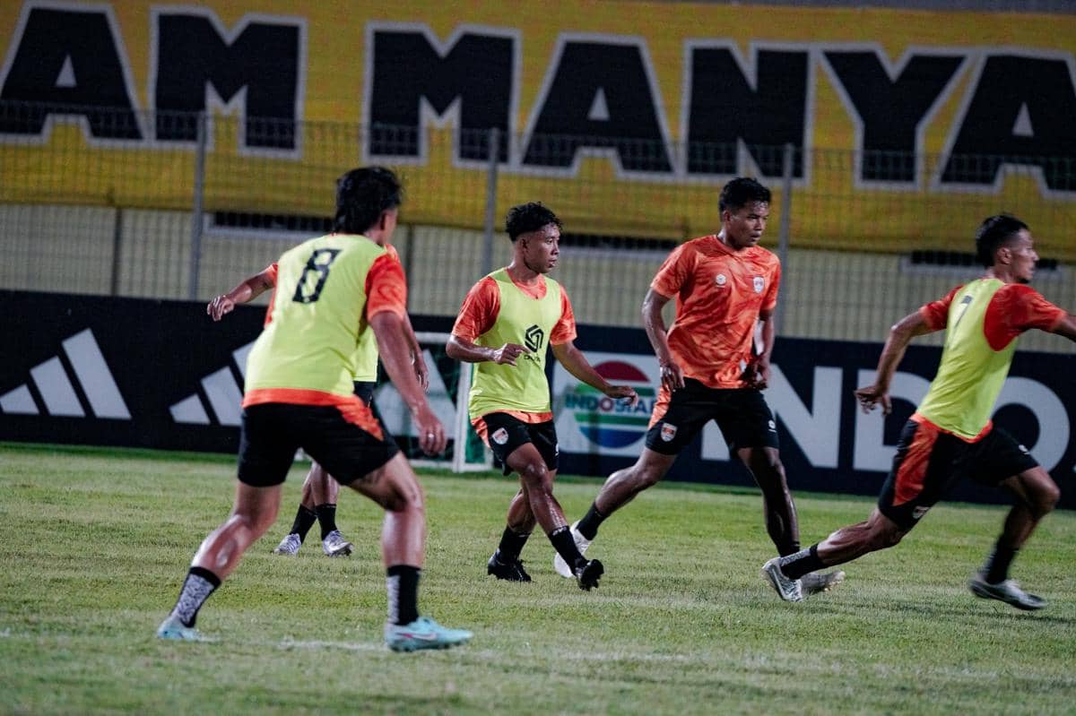 kendal tornado fc, ktfc latihan, pemain ktfc
