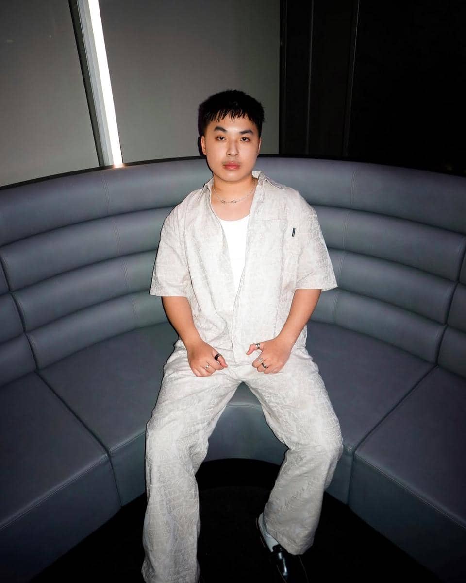 Ide outfit bukber ala Keenan Te