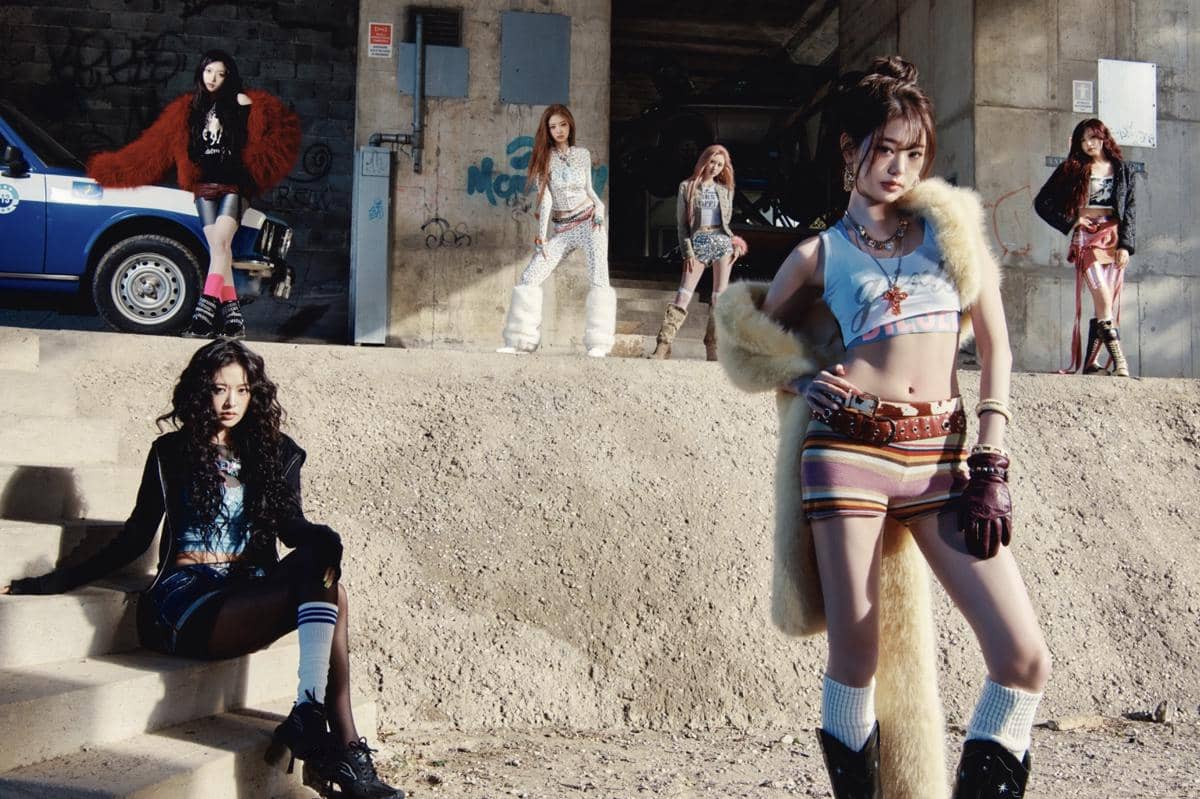 potret IVE di full album REVIVE+