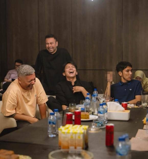 Buka Puasa Bersama The Dudas-1 dan Geng Artis