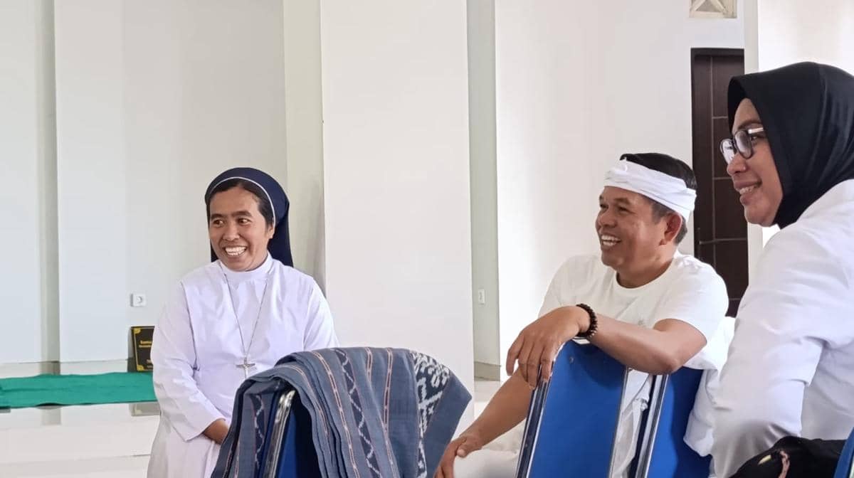 Tiba di Sikka, Dedi Mulyadi Jemput 13 LC Korban Eksploitasi di NTT