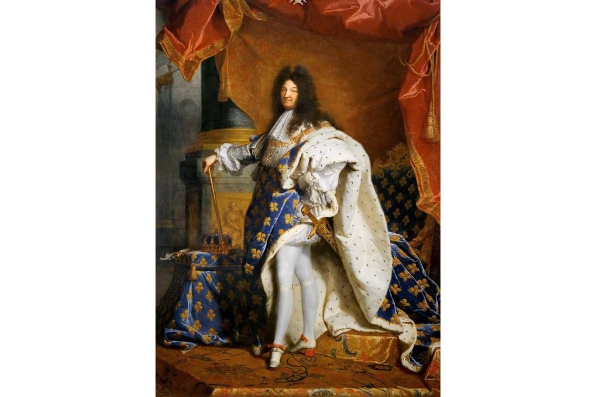 Raja Louis XIV memakai high heels