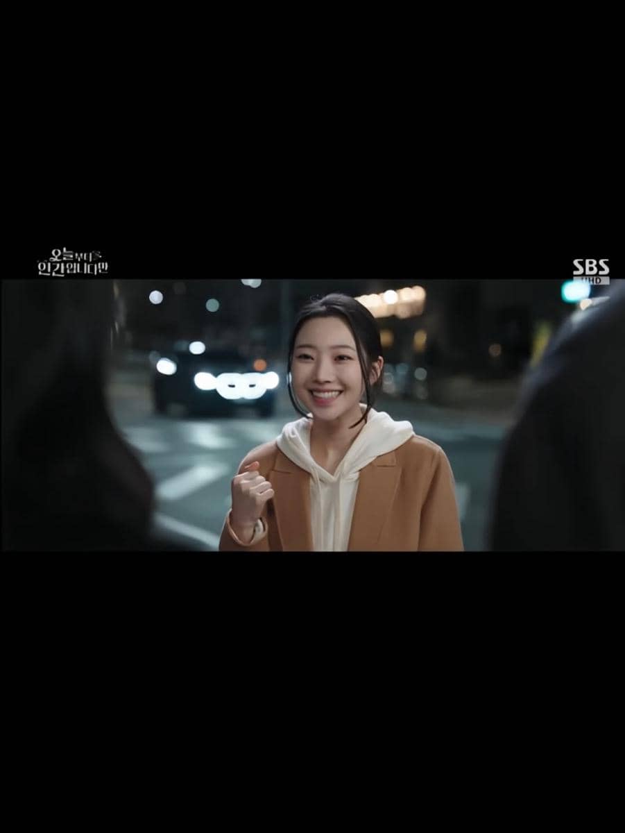 Still cut drama No Tail To Tell 