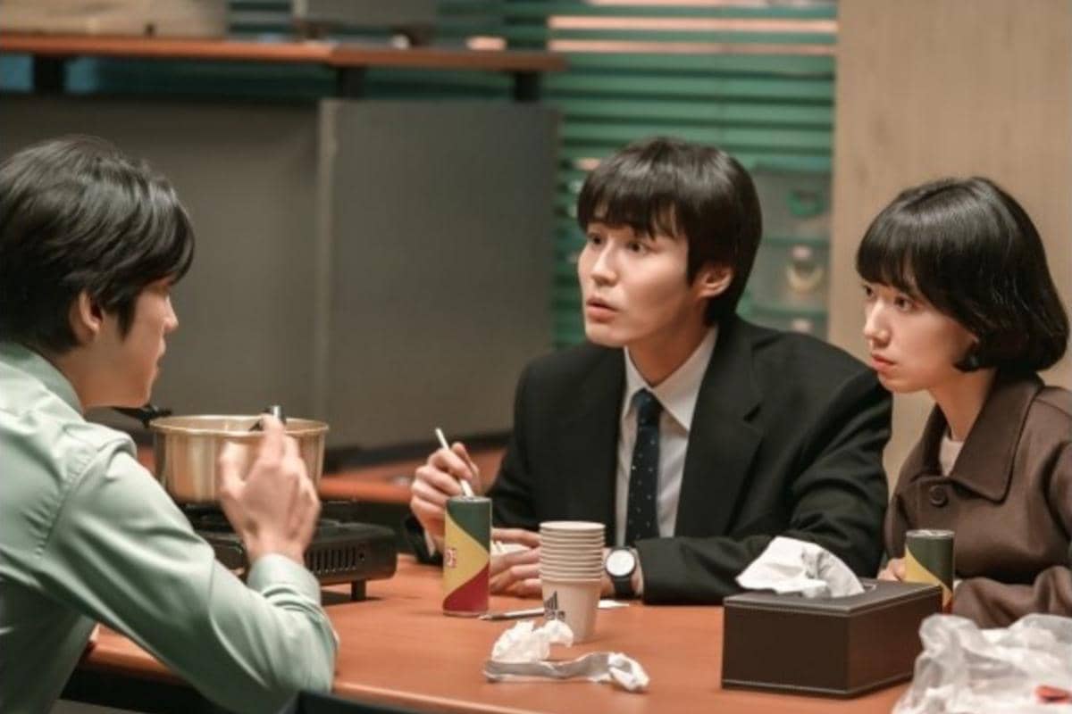 Still cut Undercover Miss Hong