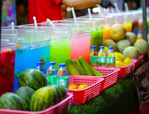 ilustrasi jualan es buah