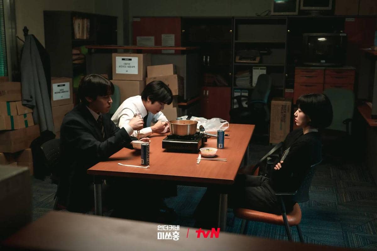 3 Karakter yang Terlihat Sepele tapi Penting di Undercover Miss Hong