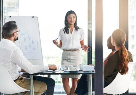 ilustrasi presentasi kerja