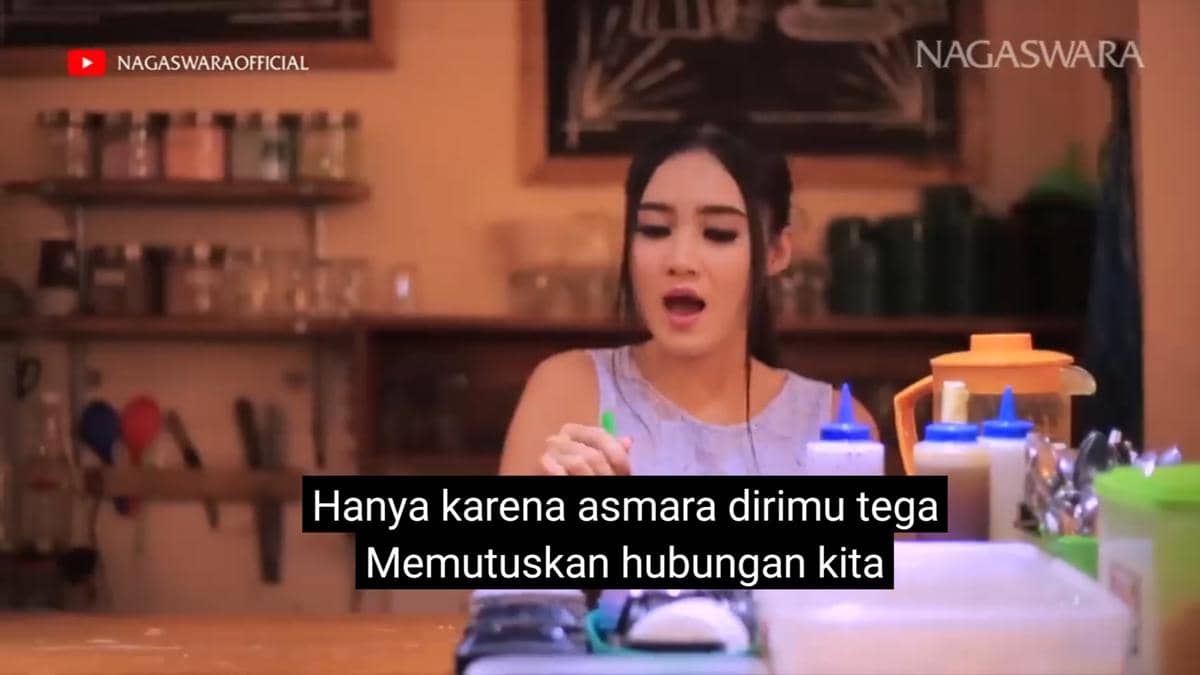 cuplikan video klip "Gara-gara Asmara"