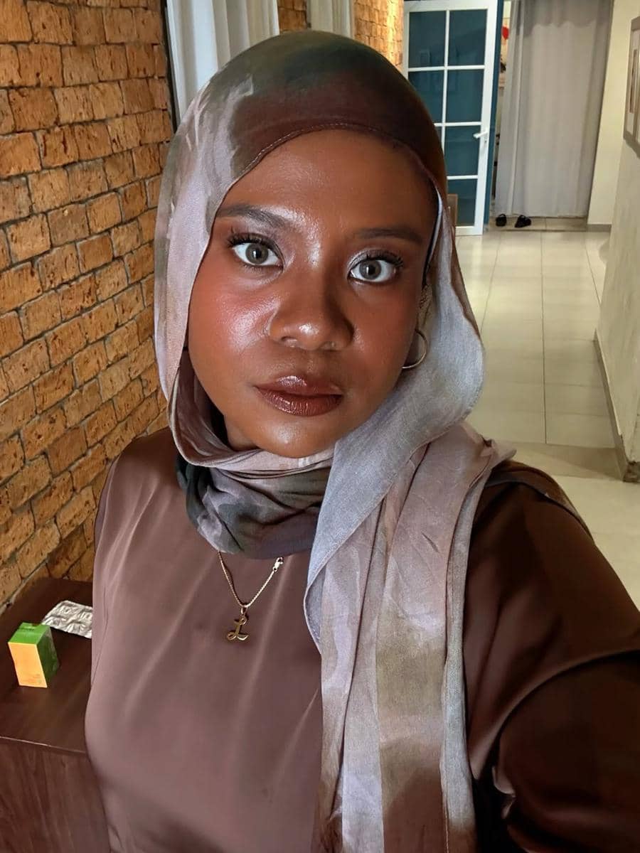 Inspirasi makeup ala Cantika Lulu