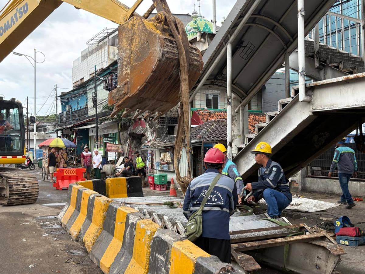 Anggota DPRD DKI Geram Lihat Macet di Lokasi Proyek Flyover Latumenten