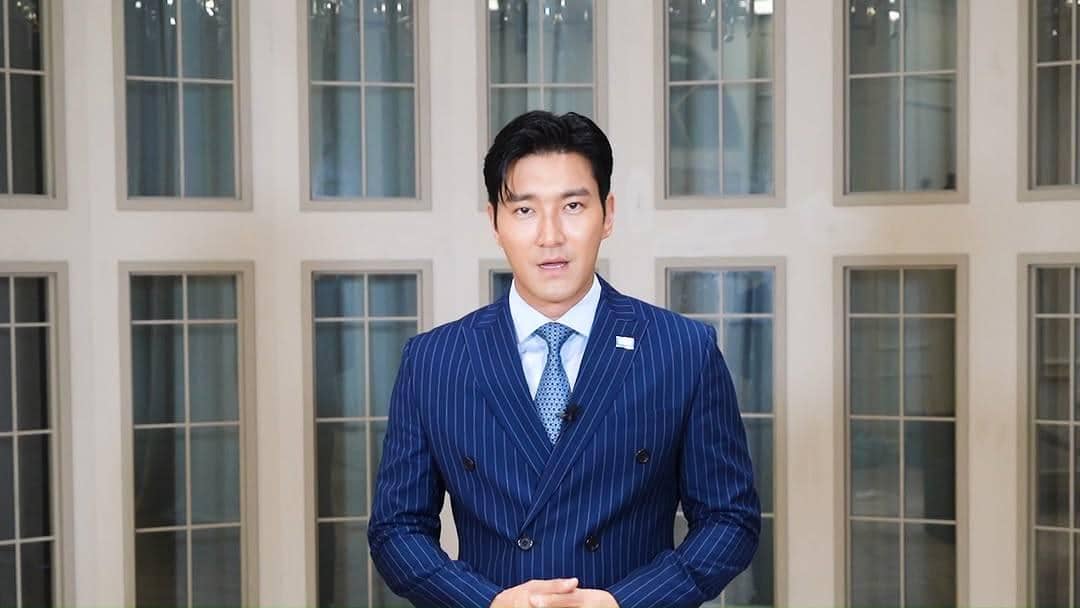 SM Buka Suara soal Postingan Siwon yang Dianggap Terkait Yoon Suk Yeol