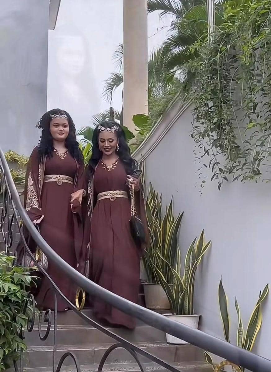 Krisdayanti dan Amora saat ke ulang tahun Ameena