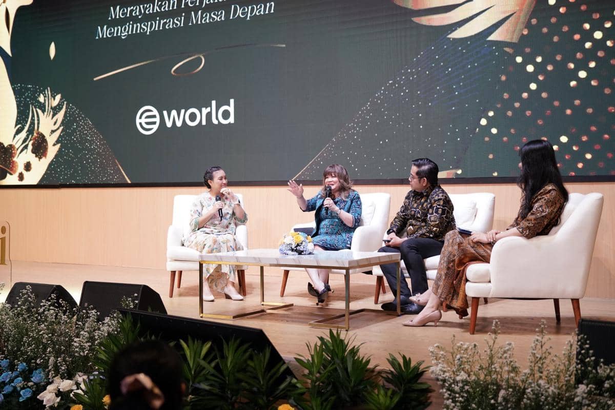 Program mentorship kepemimpinan perempuan yang digagas Rahayu Saraswati Djojohadikusumo Saraswati Fellowship, resmi menggelar wisuda angkatan pertama pada Minggu (22/2/2026). 