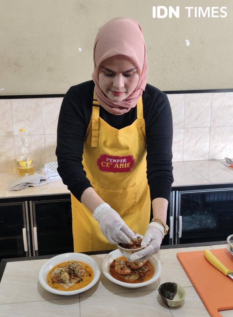 Laksan khas Palembang dengan kuah udang satang