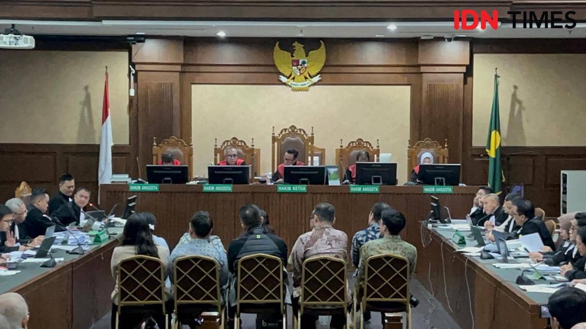 Saksi: Nadiem Kerap Transfer Dana Rekening Pribadi ke Staf Khusus