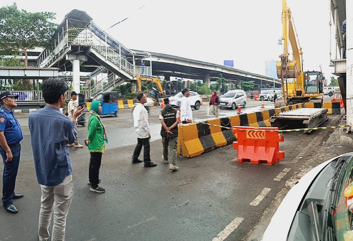 Anggota DPRD DKI Geram Lihat Macet di Lokasi Proyek Flyover Latumenten