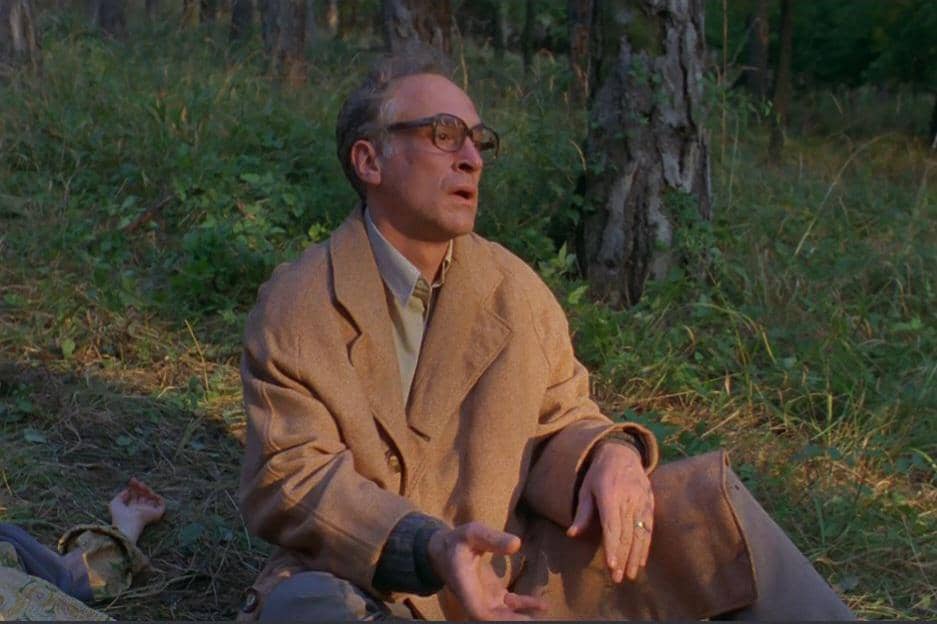 cuplikan adegan dalam film Citizen X (1995)