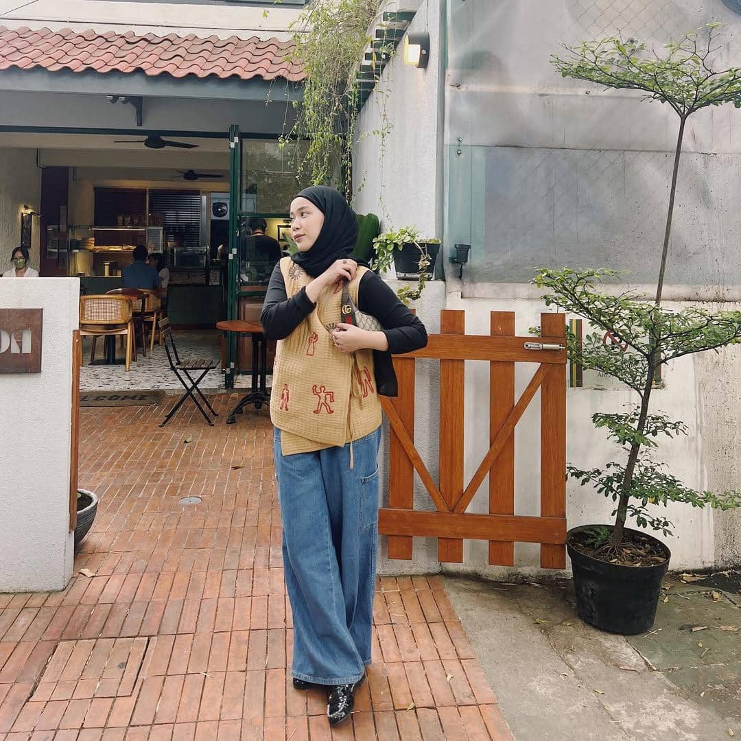 Style ala Indy Ratna