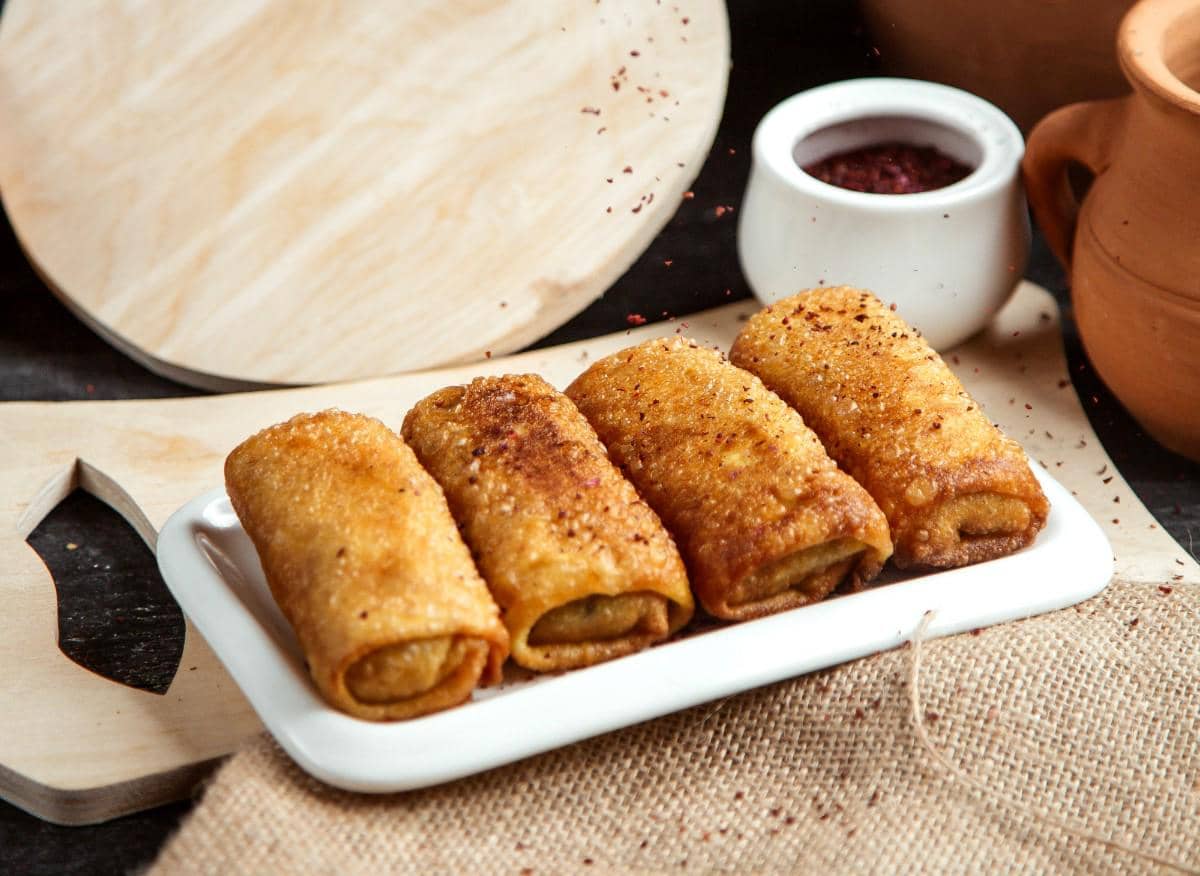 ilustrasi risol beef rendang