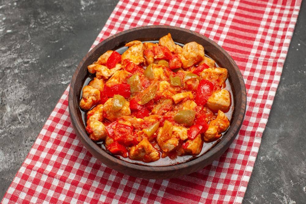 Ilustrasi masakan ayam pedas