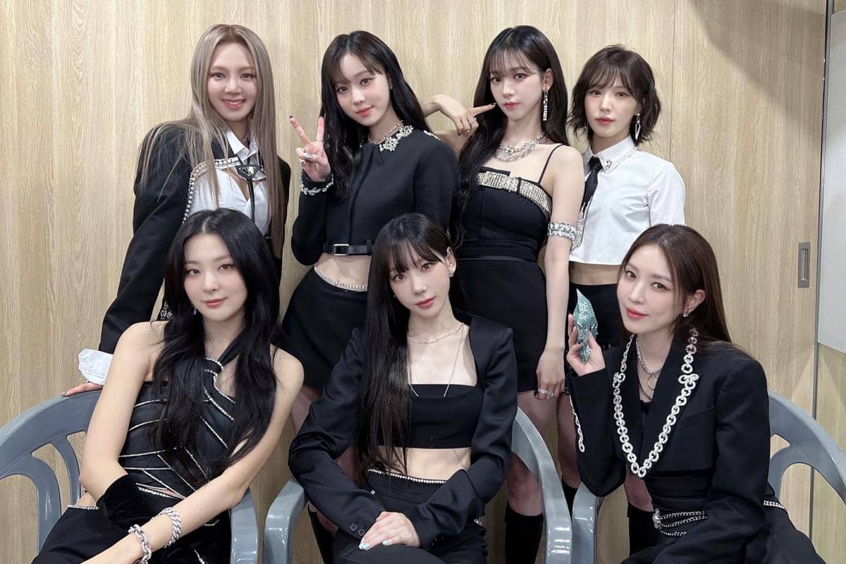 7 Lagu KPop tentang Rasa Takut Pasangan Direbut oleh Orang Lain