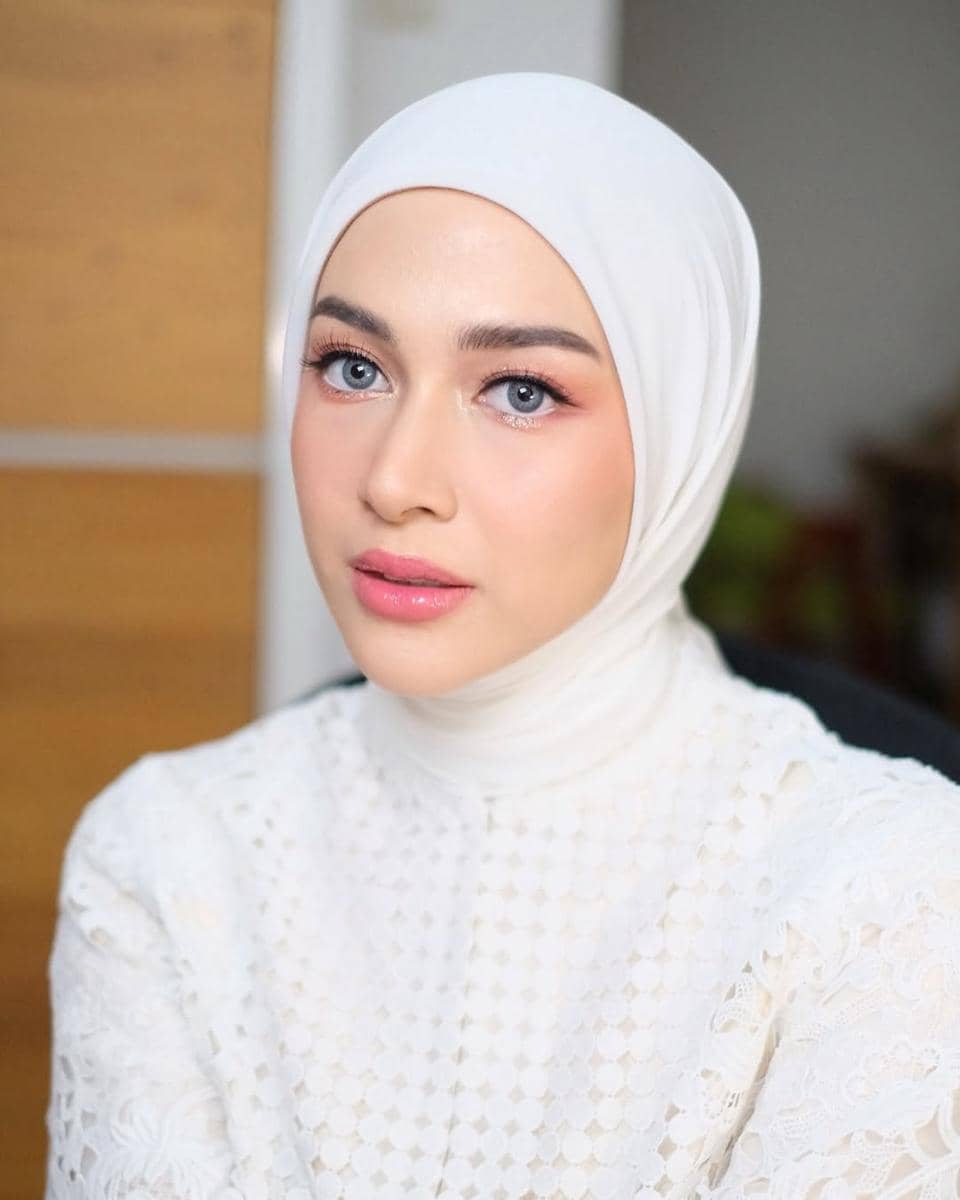 ide makeup bukber ala Nina Zatulini 