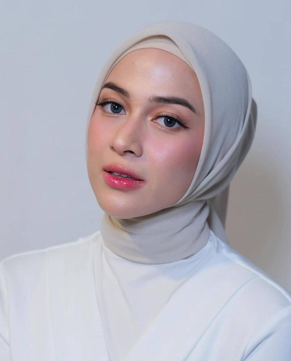 ide makeup bukber ala Nina Zatulini