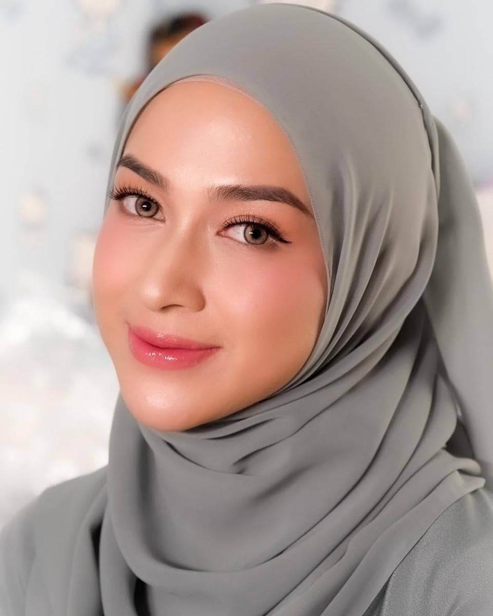 ide makeup bukber ala Nina Zatulini