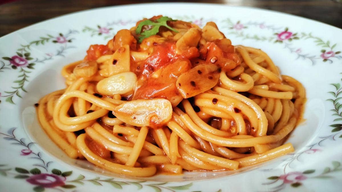 ilustrasi pasta sarden 