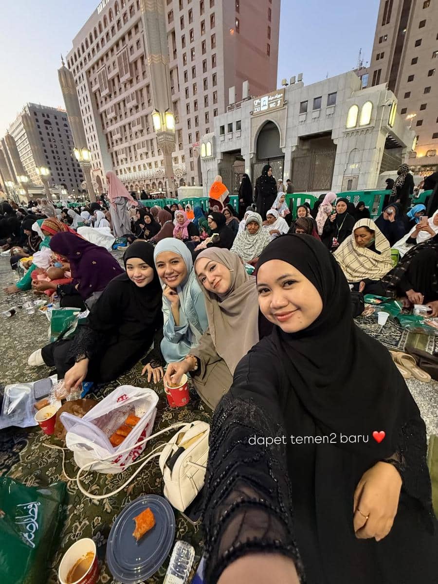 Meisya Siregar dan suami jalani Ramadan 2026 di tanah suci