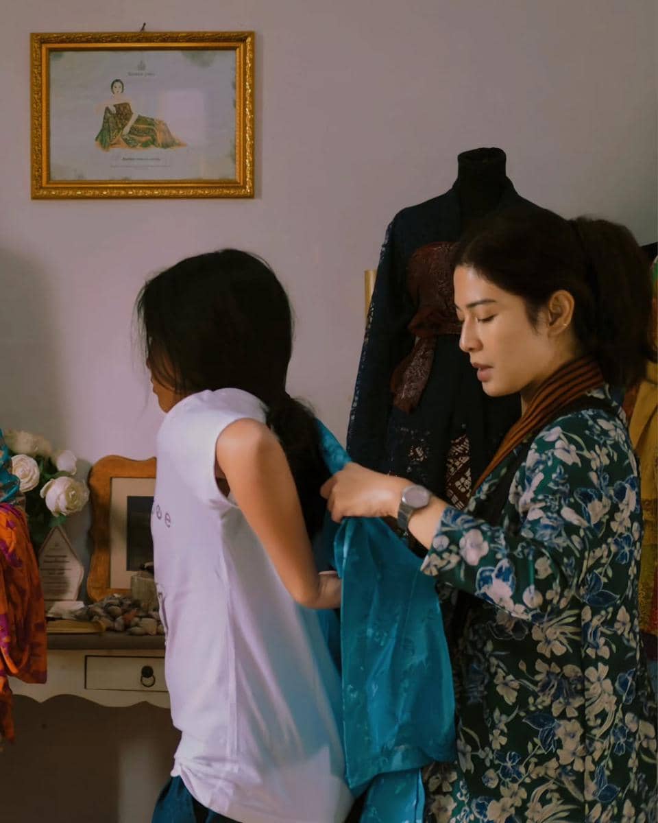 Dian Sastrowardoyo berlibur ke Yogyakarta