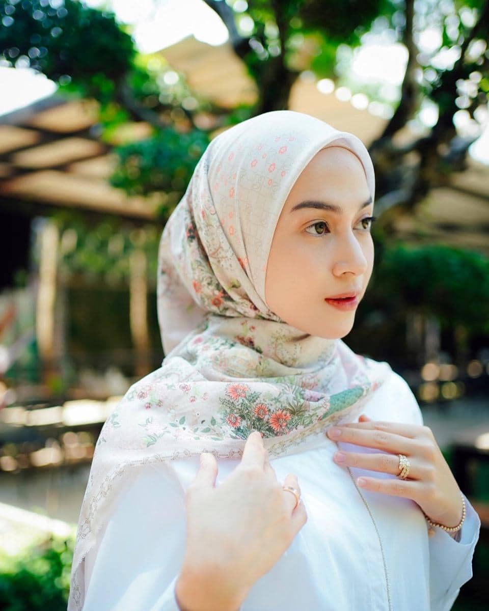ide makeup bukber ala Nina Zatulini