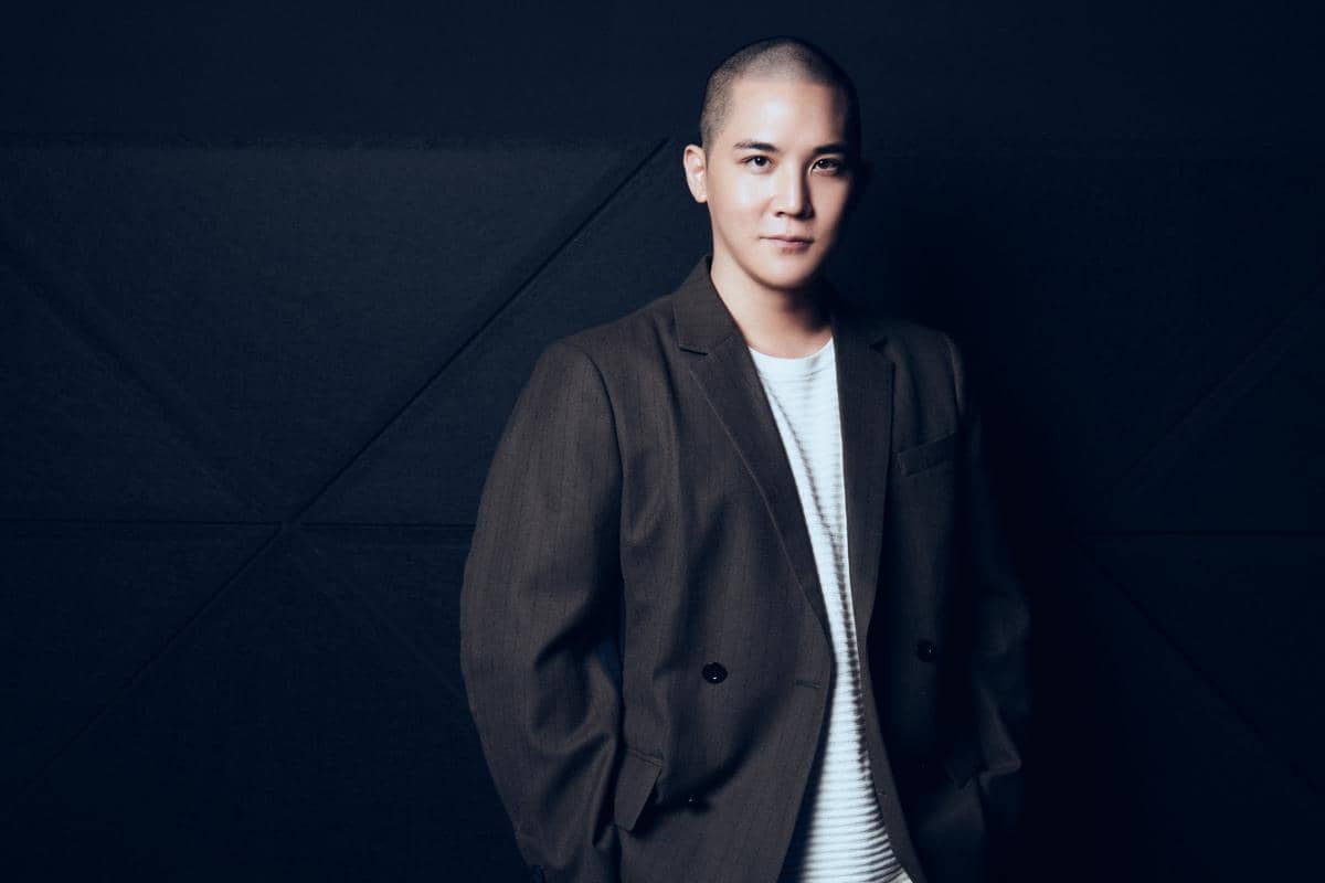 4 Fakta Simon, Mantan Idol KPop yang Kini Jadi Produser XG 