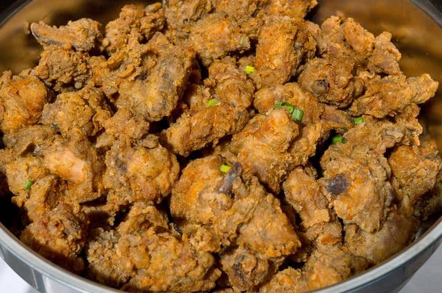 ilustrasi sarden goreng crispy 