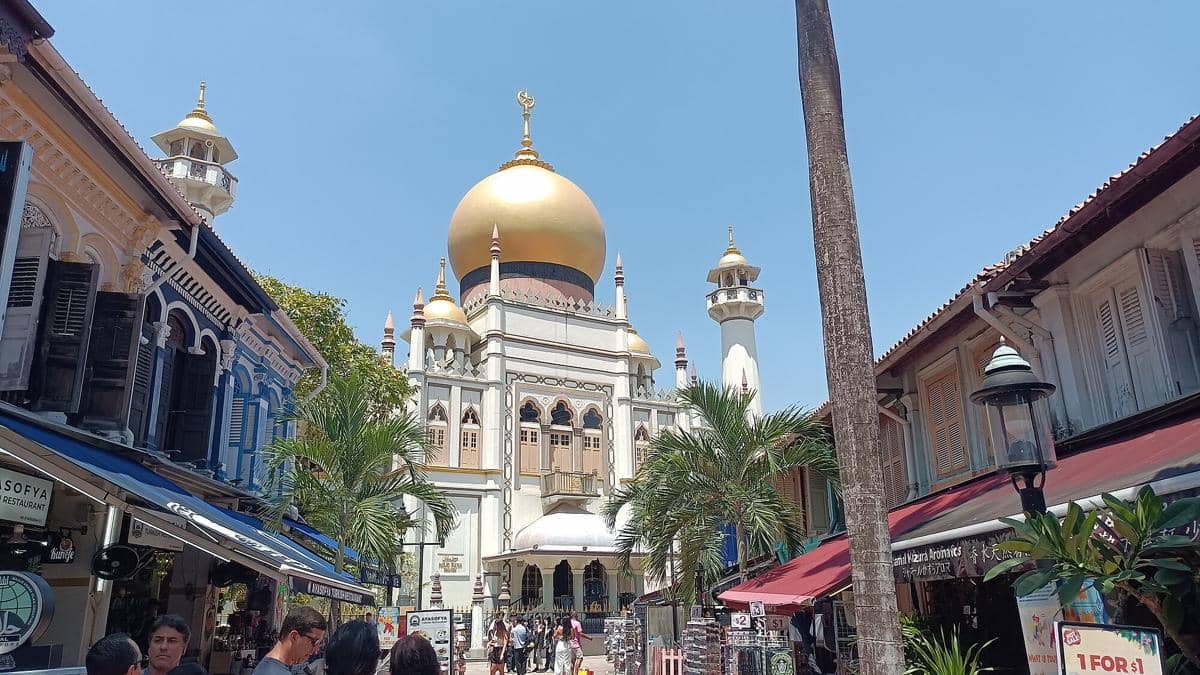 Sultan Mosque, Singapura: Lokasi, Rute, dan Tips Berkunjung